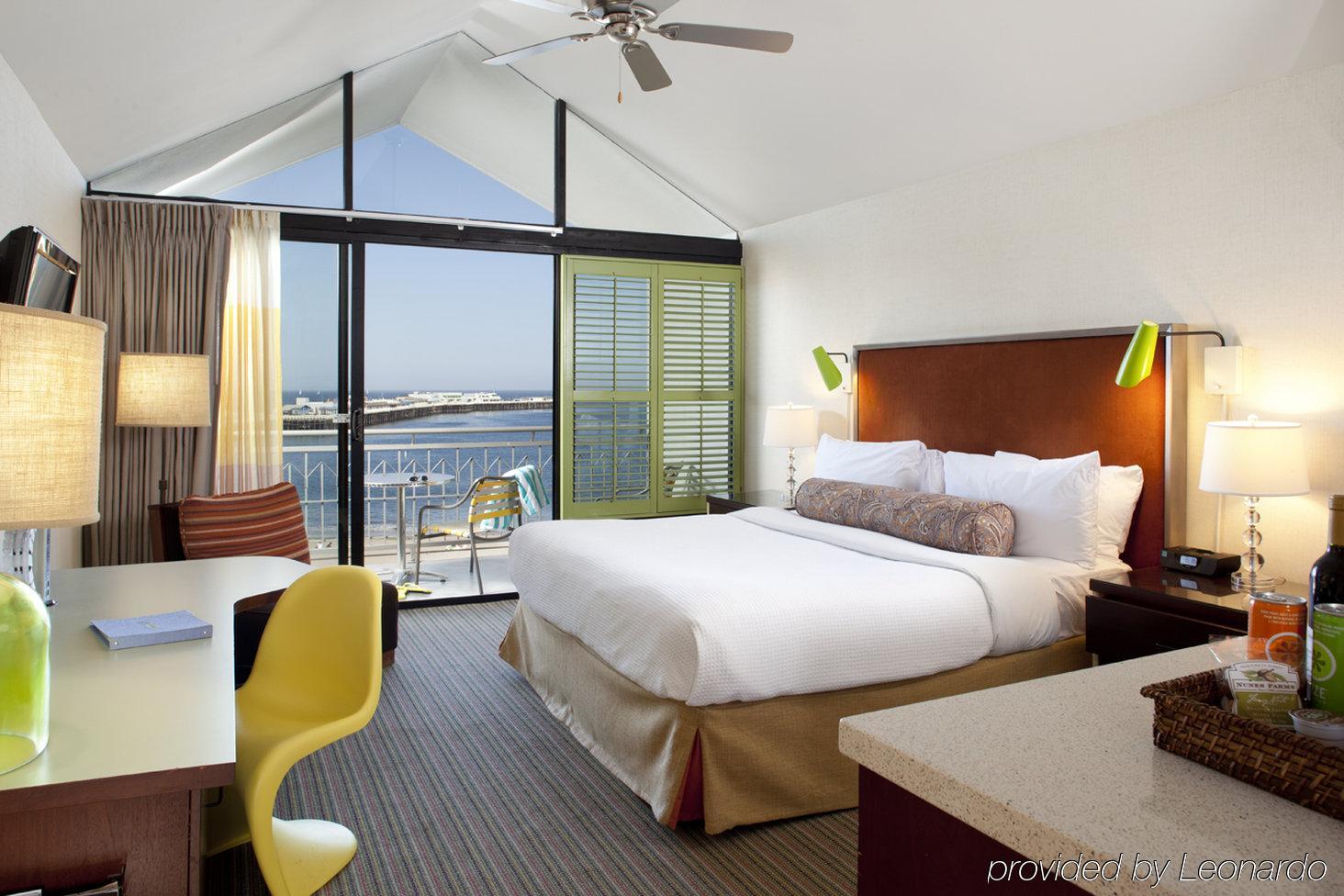 Dream 4* Santa Cruz