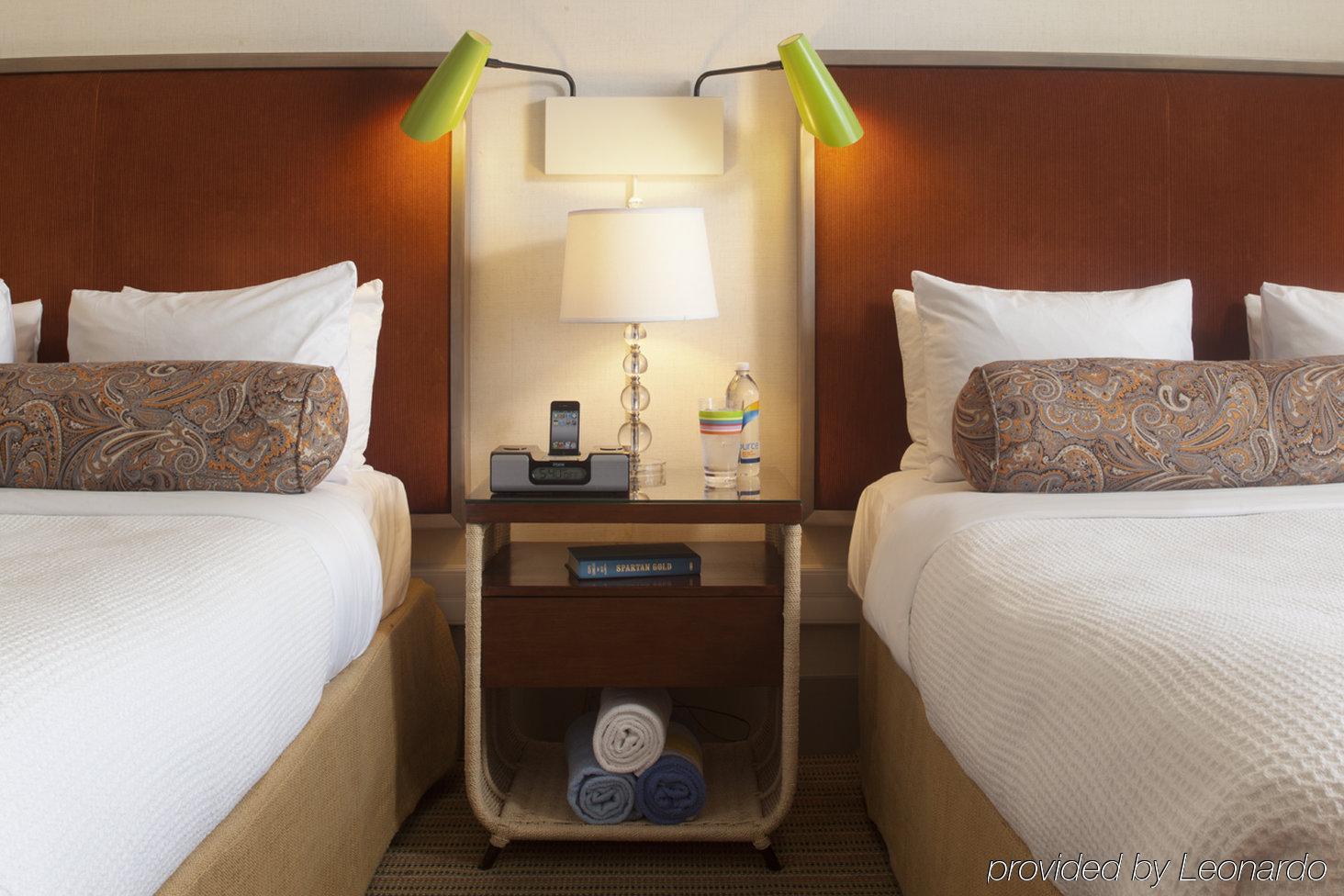 Dream Hotel 4*